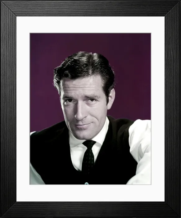Framed Print : THE FIEND WHO WALKED THE WEST, Hugh O'Brian, 1958. TM & Copyright 20th Century-Fox Film Corp. / courtesy Everett Collection