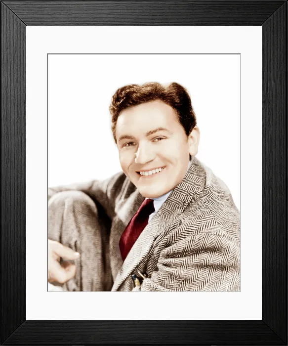 Framed Print : FLOWING GOLD, John Garfield, 1940 Framed Print : FLOWING GOLD, John Garfield, 1940