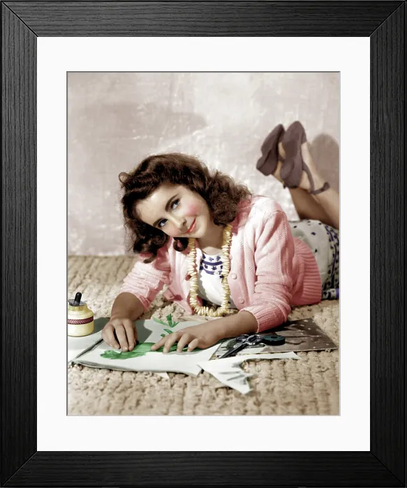 Framed Print : Elizabeth Taylor, ca. 1940s