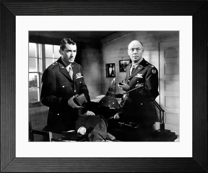 Framed Print : TWELVE O'CLOCK HIGH, from left, Gregory Peck, Dean Jagger, 1949, 20th Century Fox, TM & Copyright / Courtesy: Everett Collection