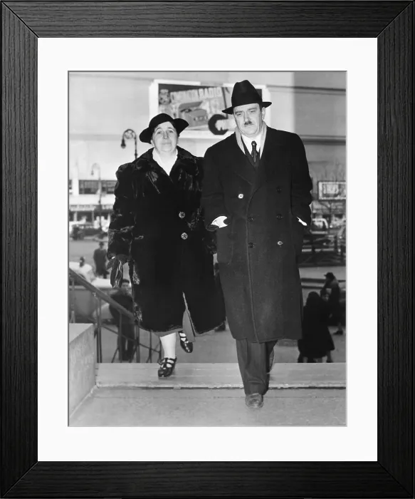 Framed Print : Earl Browder, Chairman of the Communist Party of the U.S. and Elizabeth Flynn, at NYC Federal Court. Dec. 4, 1939