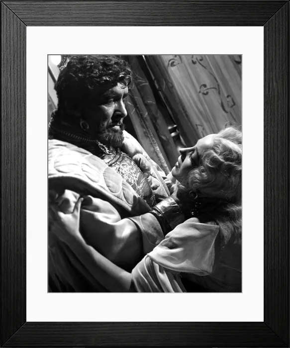 Framed Print : A DOUBLE LIFE, Ronald Colman, Signe Hasso, 1947