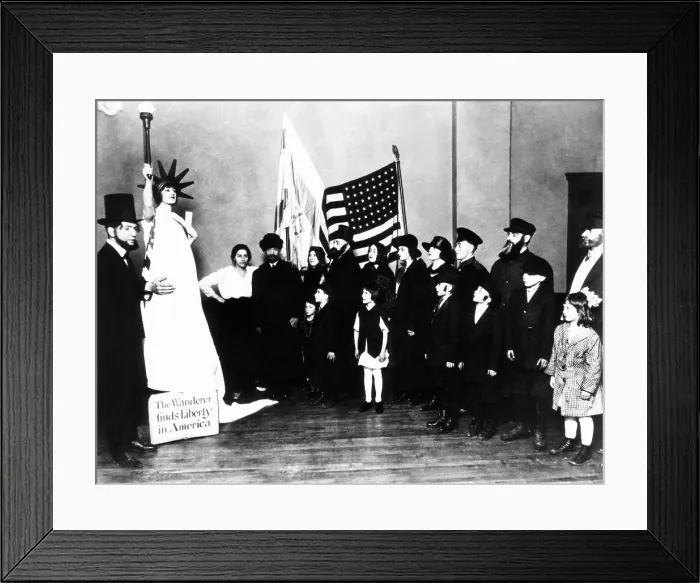 Framed Print : Golda Mabovitch (Meir) as the Statue of Liberty in the Young Poale Zion Pageant in Milwaukee. May 19, 1919. Her family emigrated from the Ukraine in 1906 when she was 8