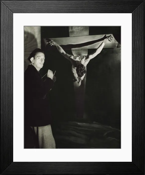 Framed Print : DALI, Salvador (1904-1989). Portrait of Salvador Dali painting his work 'Christ crucified' in 1954. AISA / Everett Collection**US SALES ONLY**