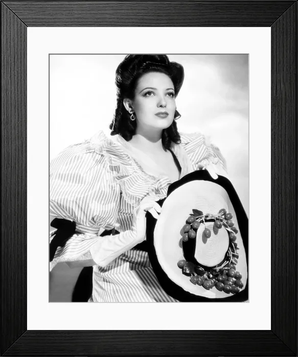 Framed Print : IT HAPPENED TOMORROW, Linda Darnell, 1944