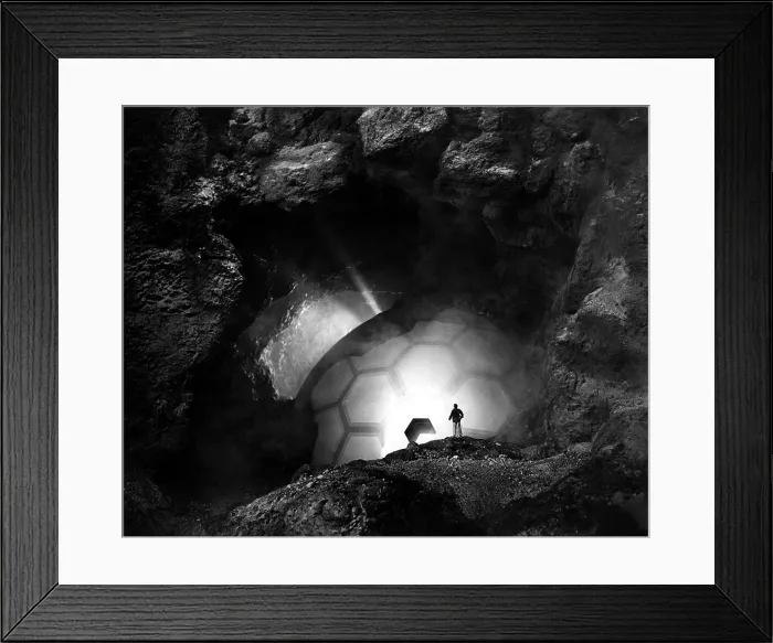 Framed Print : IT CAME FROM OUTER SPACE, Richard Carlson, 1953