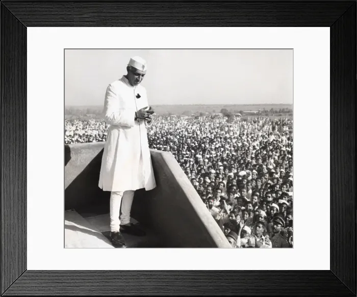 Framed Print : Jawaharlal Nehru, Prime Minister of India, addressing a crowd at Parnera, India. March 23, 1952