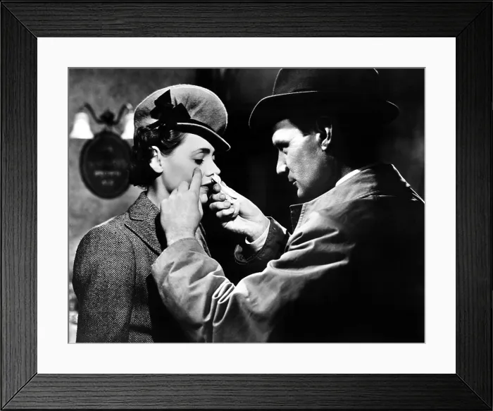 Framed Print : BRIEF ENCOUNTER, Celia Johnson, Trevor Howard, 1945 Framed Print : BRIEF ENCOUNTER, Celia Johnson, Trevor Howard, 1945