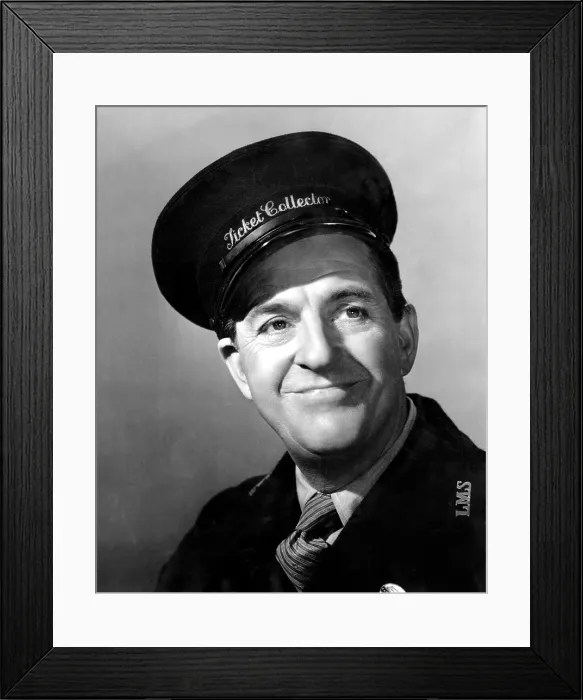 Framed Print : BRIEF ENCOUNTER, Stanley Holloway, 1945 Framed Print : BRIEF ENCOUNTER, Stanley Holloway, 1945