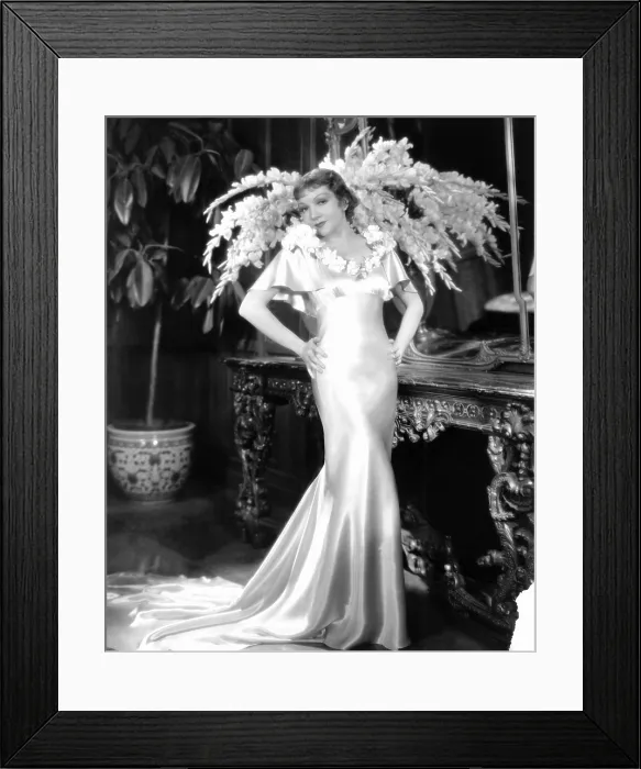 Framed Print : IT HAPENED ONE NIGHT, Claudette Colbert in wedding gown designed by Kalloch, 1934 Framed Print : IT HAPENED ONE NIGHT, Claudette Colbert in wedding gown designed by Kalloch, 1934