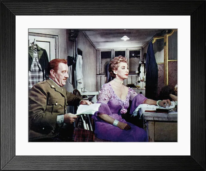 Framed Print : TUNES OF GLORY, from left, Alec Guinness, Kay Walsh, 1960 Framed Print : TUNES OF GLORY, from left, Alec Guinness, Kay Walsh, 1960