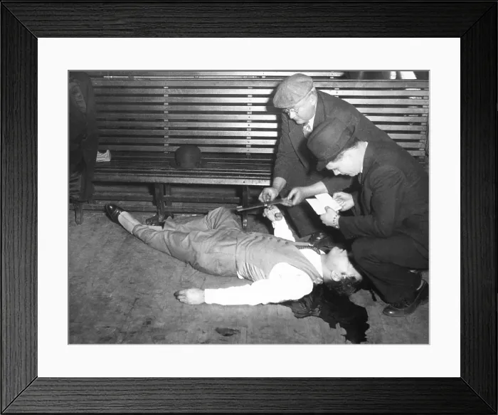 Framed Print : Gangster Jack McGurn lying dead in a Chicago bowling alley, Feb. 15, 1936. He was killed by three gunmen on the seventh anniversary of the St. Valentine's Day Massacre
