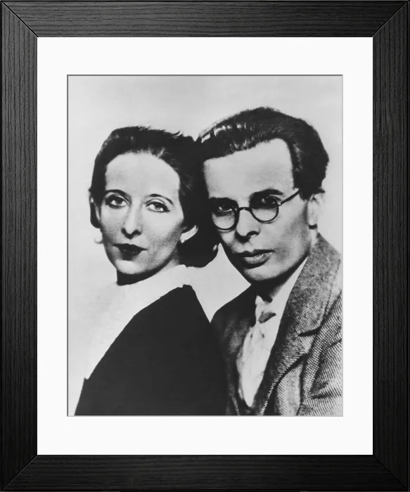 Framed Print : Aldous Huxley and his first wife, Maria Nys Huxley, ca. 1930. Huxley was the author of the dystopian classic, BRAVE NEW WORLD