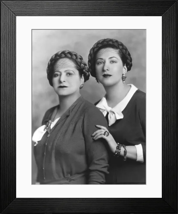 Framed Print : Helena Rubenstein with her 28 year old niece, Mala Rubenstein, manager of her Paris salon