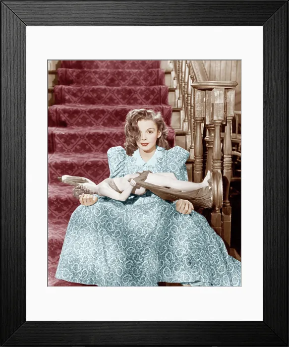 Framed Print : THE HARVEY GIRLS, Judy Garland, 1946