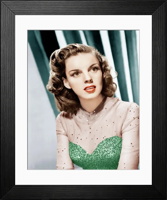 Framed Print : THE HARVEY GIRLS, Judy Garland, 1946 Framed Print : THE HARVEY GIRLS, Judy Garland, 1946