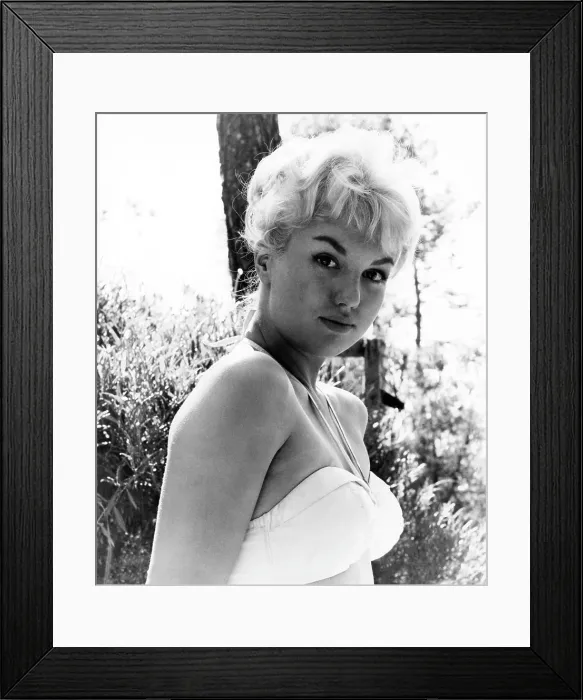 Framed Print : BONJOUR TRISTESSE, Mylene Demongeot, 1958