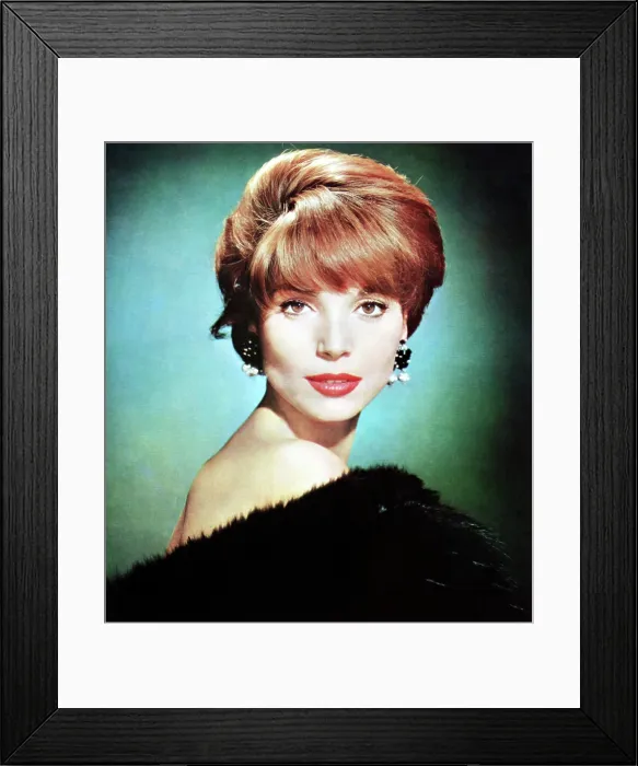 Framed Print : HATARI!, Elsa Martinelli, 1962