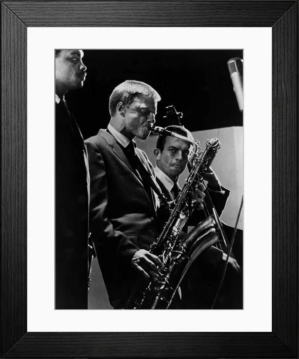 Framed Print : JAZZ ON A SUMMER'S DAY, Gerry Mulligan, 1960 Framed Print : JAZZ ON A SUMMER'S DAY, Gerry Mulligan, 1960