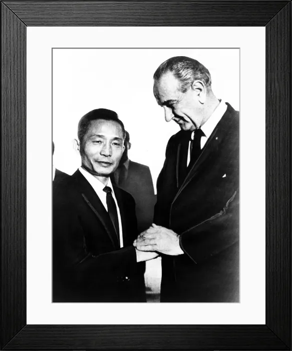 Framed Print : President Lyndon Johnson with South Korean President Park Chung Hee