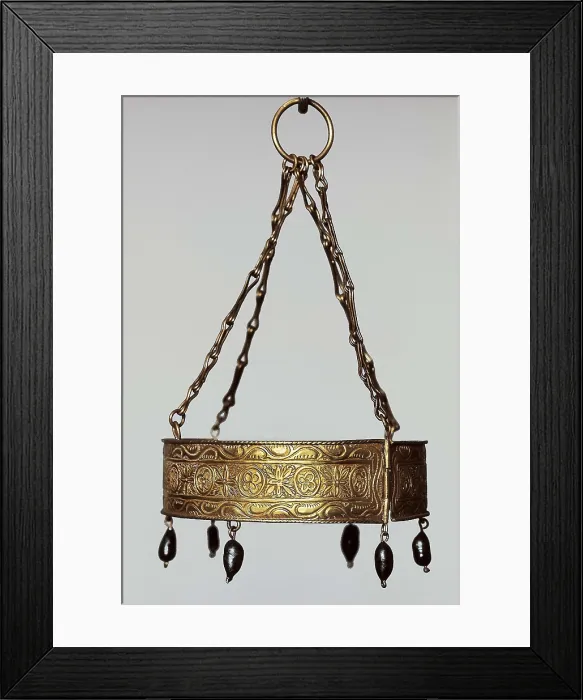 Framed Print : Votive crown. 7th c. Visigothic art. Jewelry. SPAIN. Madrid. National Museum of Archaeology. Proc: SPAIN. Guadamur. AISA / Everett Collection**US SALES ONLY** Framed Print : Votive crown. 7th c. Visigothic art. Jewelry. SPAIN. Madrid. National Museum of Archaeology. Proc: SPAIN. Guadamur. AISA / Everett Collection**US SALES ONLY**
