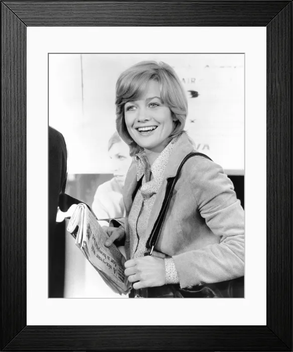 Framed Print : BRANNIGAN, Judy Geeson, 1975 Framed Print : BRANNIGAN, Judy Geeson, 1975