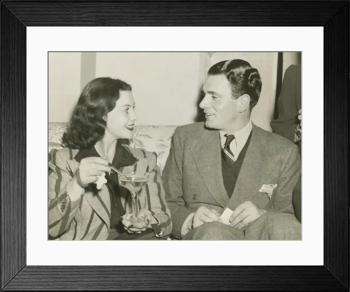 Framed Print : Vivien Leigh and Laurence Olivier in Atlanta, Georgia, Dec. 12, 1939. Vivien Leigh was there for the World Premiere of GONE WITH THE WIND, on Dec. 15, at Lowe's Theater