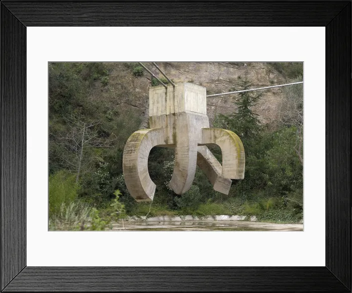Framed Print : CHILLIDA, Eduardo (1924-2002). Eulogy to Water. 1986. SPAIN. Barcelona. Creueta del Coll Park. Sculpture. AISA / Everett Collection - Image has fine art copyright