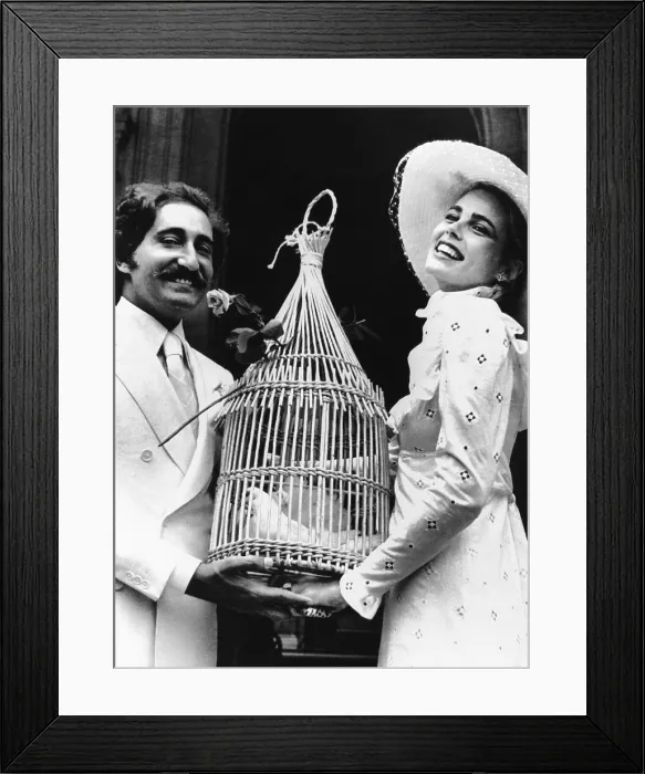 Framed Print : Margot Hemingway marries Errol Whitson, in Paris June 21, 1975. The top model and aspiring actress was the granddaughter of novelist Ernest Hemingway