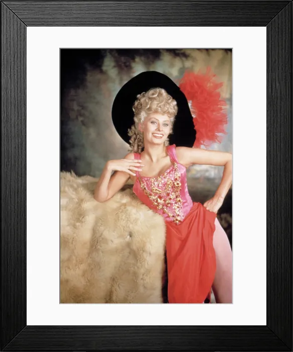 Framed Print : HELLER IN PINK TIGHTS, Sophia Loren, 1960