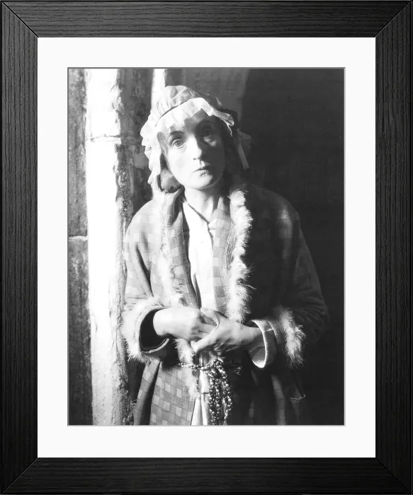 Framed Print : THE BRIDE OF FRANKENSTEIN, Una O'Connor, 1935