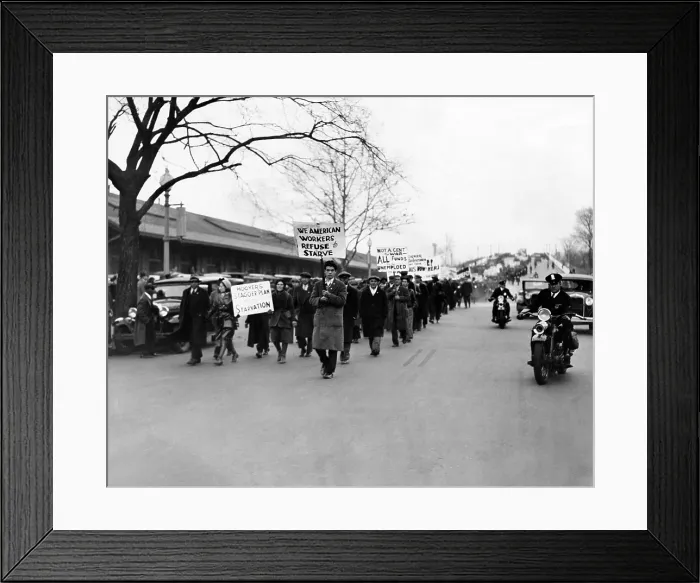 Framed Print : 1400 Hunger Marchers arrive in Washington, DC. Their placards read; We American Workers Refuse to Starve'; and Not a Cent for War. All Funds to the Unemployed