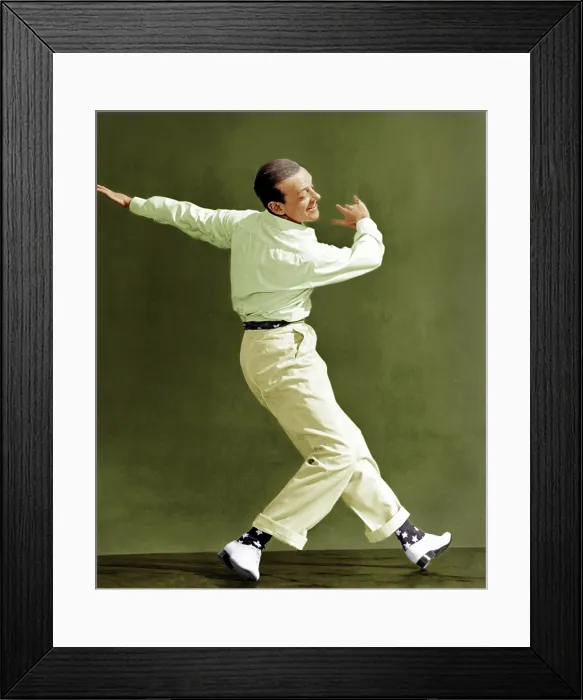 Framed Print : HOLIDAY INN, Fred Astaire, 1942 Framed Print : HOLIDAY INN, Fred Astaire, 1942