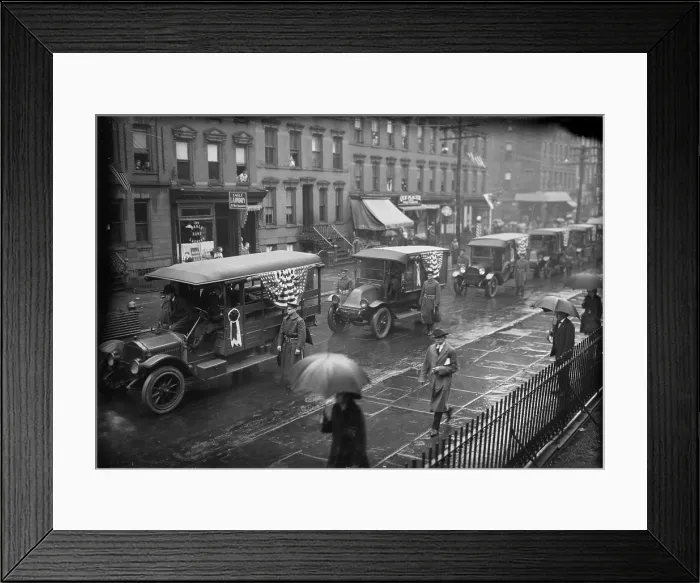Framed Print : World War I, dead soldiers from Russia, United States, circa 1914-1918