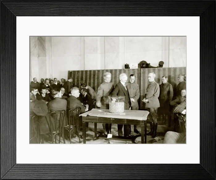 Framed Print : World War I, Vice President Thomas R. Marshall (blindfolded), who served under President Woodrow Wilson from 1913-1921, drawing a draft capsule, circa 1918 Framed Print : World War I, Vice President Thomas R. Marshall (blindfolded), who served under President Woodrow Wilson from 1913-1921, drawing a draft capsule, circa 1918