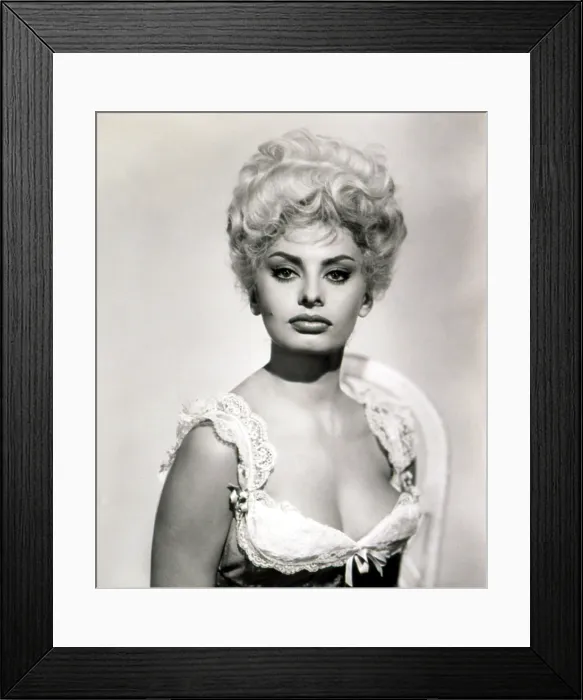 Framed Print : HELLER IN PINK TIGHTS, Sophia Loren, 1960