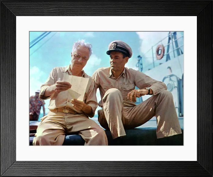 Framed Print : MISTER ROBERTS, William Powell, Henry Fonda, 1955 Framed Print : MISTER ROBERTS, William Powell, Henry Fonda, 1955