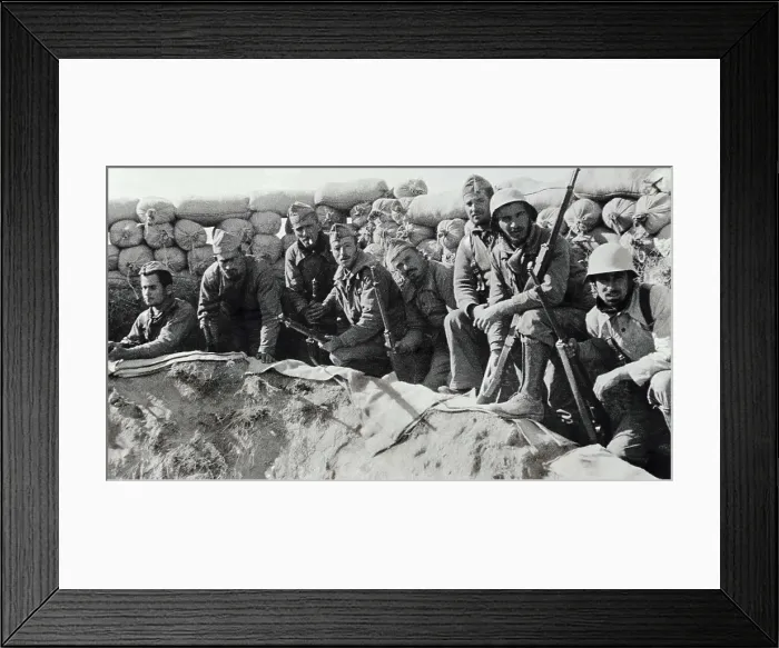 Framed Print : Spanish Civil War (1936-1939). Members of the International Brigades at the front of Teruel. Photo by L. Torrent. SPAIN. Salamanca. Archivo Histrico Nacional