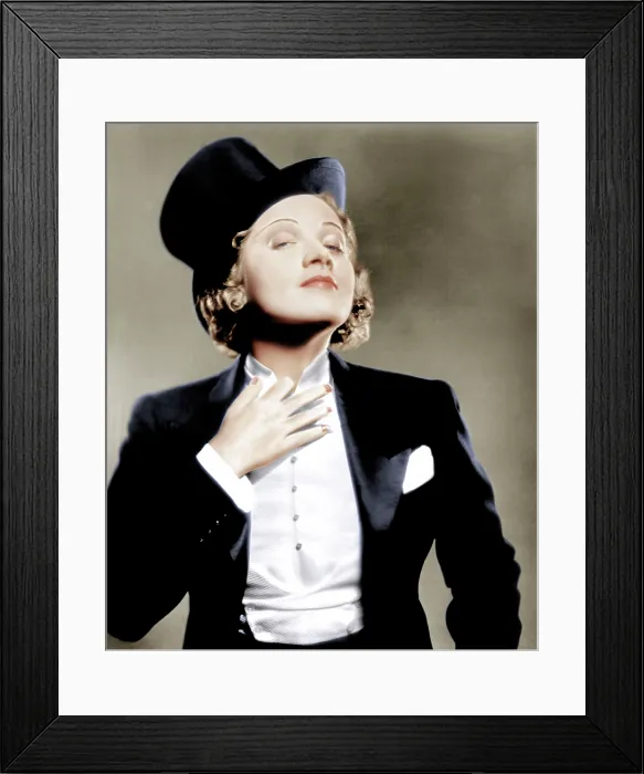 Framed Print : MOROCCO, Marlene Dietrich, 1930
