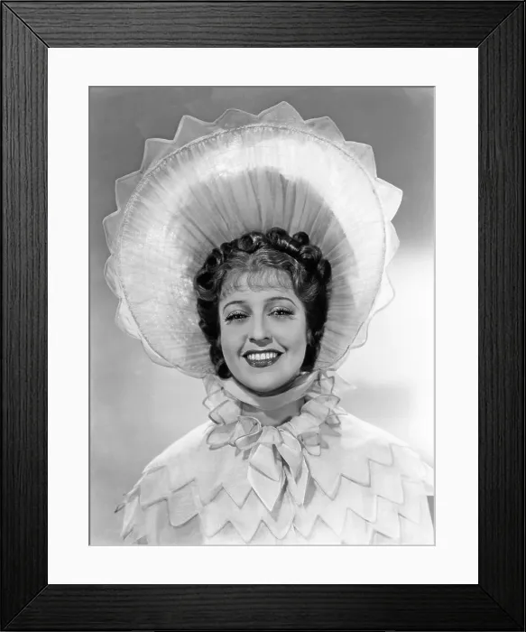 Framed Print : BROADWAY SERENADE, Jeanette MacDonald, 1939 Framed Print : BROADWAY SERENADE, Jeanette MacDonald, 1939