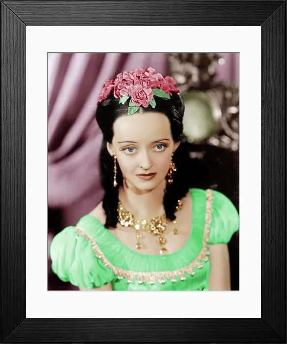 Framed Print : JUAREZ, Bette Davis, 1939