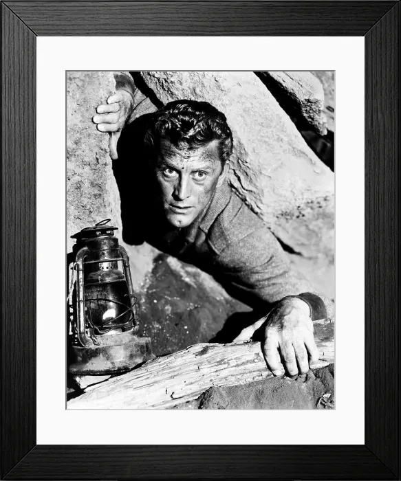 Framed Print : ACE IN THE HOLE, (aka THE BIG CARNIVAL), Kirk Douglas, 1951 Framed Print : ACE IN THE HOLE, (aka THE BIG CARNIVAL), Kirk Douglas, 1951