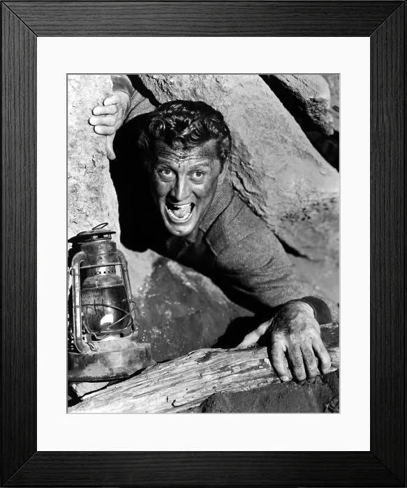 Framed Print : ACE IN THE HOLE, (aka THE BIG CARNIVAL), Kirk Douglas, 1951 Framed Print : ACE IN THE HOLE, (aka THE BIG CARNIVAL), Kirk Douglas, 1951