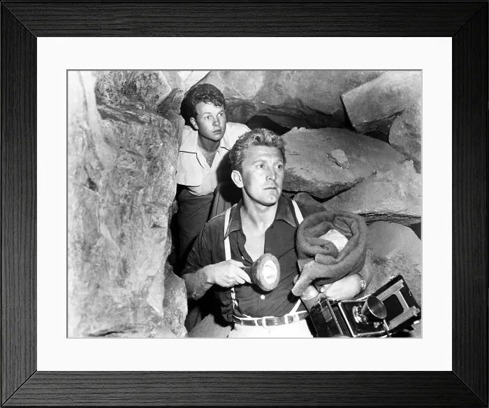 Framed Print : ACE IN THE HOLE, (aka THE BIG CARNIVAL), from left, Robert Arthur, Kirk Douglas, 1951