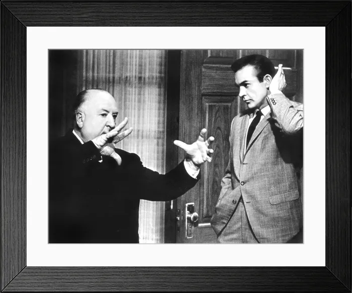 Framed Print : MARNIE, director ALFRED HITCHCOCK, SEAN CONNERY, on set, 1964 Framed Print : MARNIE, director ALFRED HITCHCOCK, SEAN CONNERY, on set, 1964