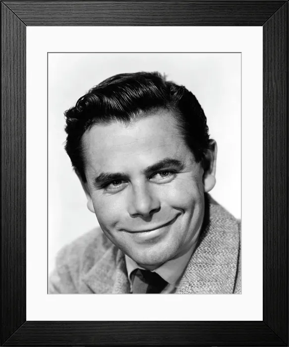 Framed Print : Glenn Ford, ca. 1940s Framed Print : Glenn Ford, ca. 1940s
