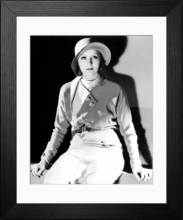 Framed Print : Greta Garbo, ca. 1930 Framed Print : Greta Garbo, ca. 1930
