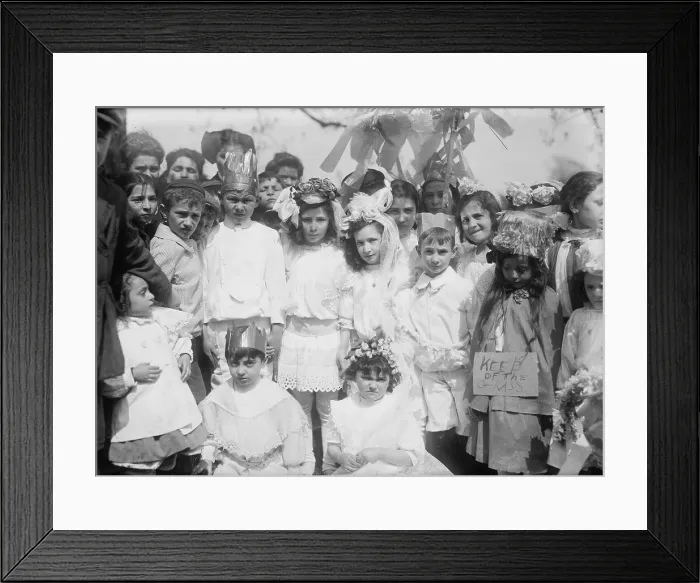 Framed Print : New York City, children on May Day in Central Park, some wear crowns and flowers, May 1, 1908