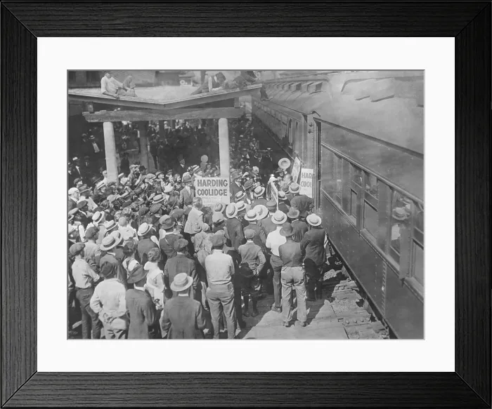 Framed Print : Harding-Coolidge Theatrical League train arriving in Marion, Ohio, August 24, 1920
