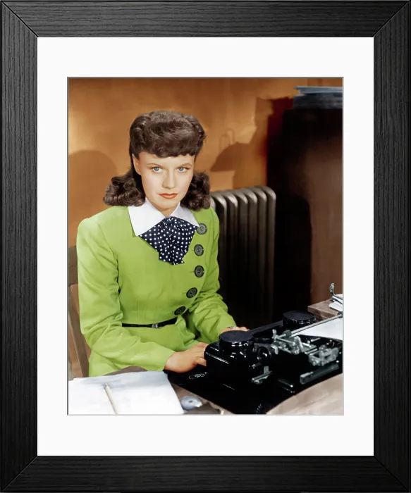Framed Print : KITTY FOYLE, Ginger Rogers, 1940